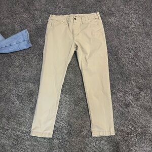 AMERICAN EAGLE KHAKI